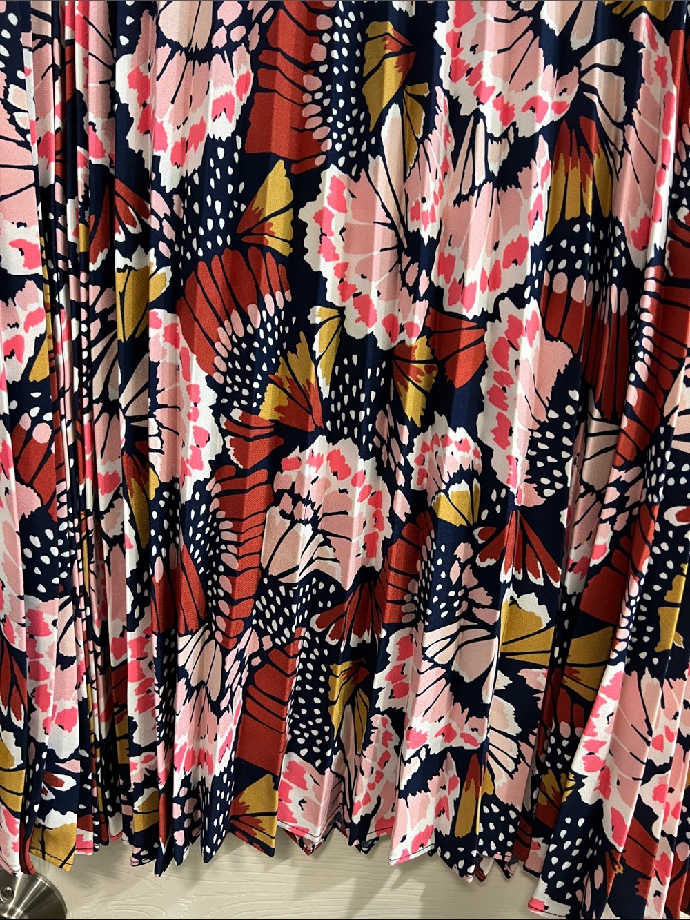 Boden Pleated Floral Midi Skirt in Pink, Navy and Brown - Picture 3 of 6